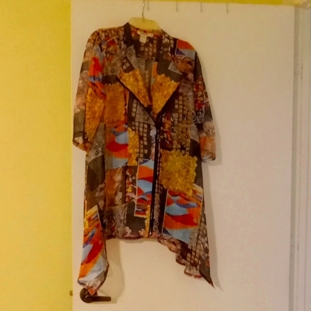 Women's Artsy Boutique size Large plus zip up fancy blouse/cover up